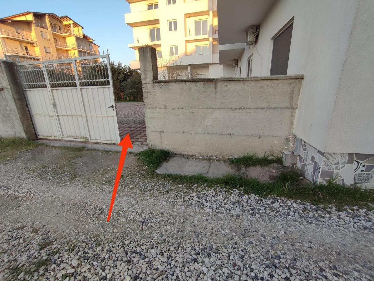 Sabi Apartment Golem Qerret מראה חיצוני תמונה
